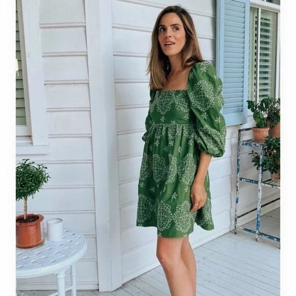 Zara Women's Blogger's Favorite Green Embroidered Puff Sleeve Dress- Size XS - Picture 5 of 16